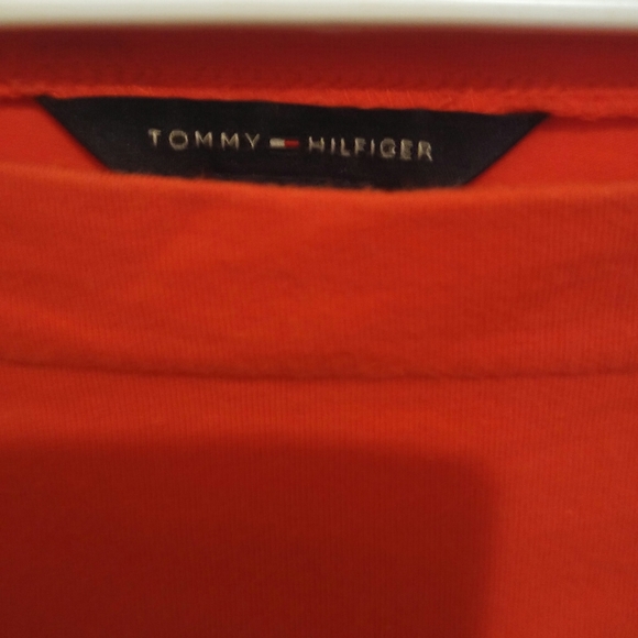 Tommy Hilfiger tee - Picture 2 of 3